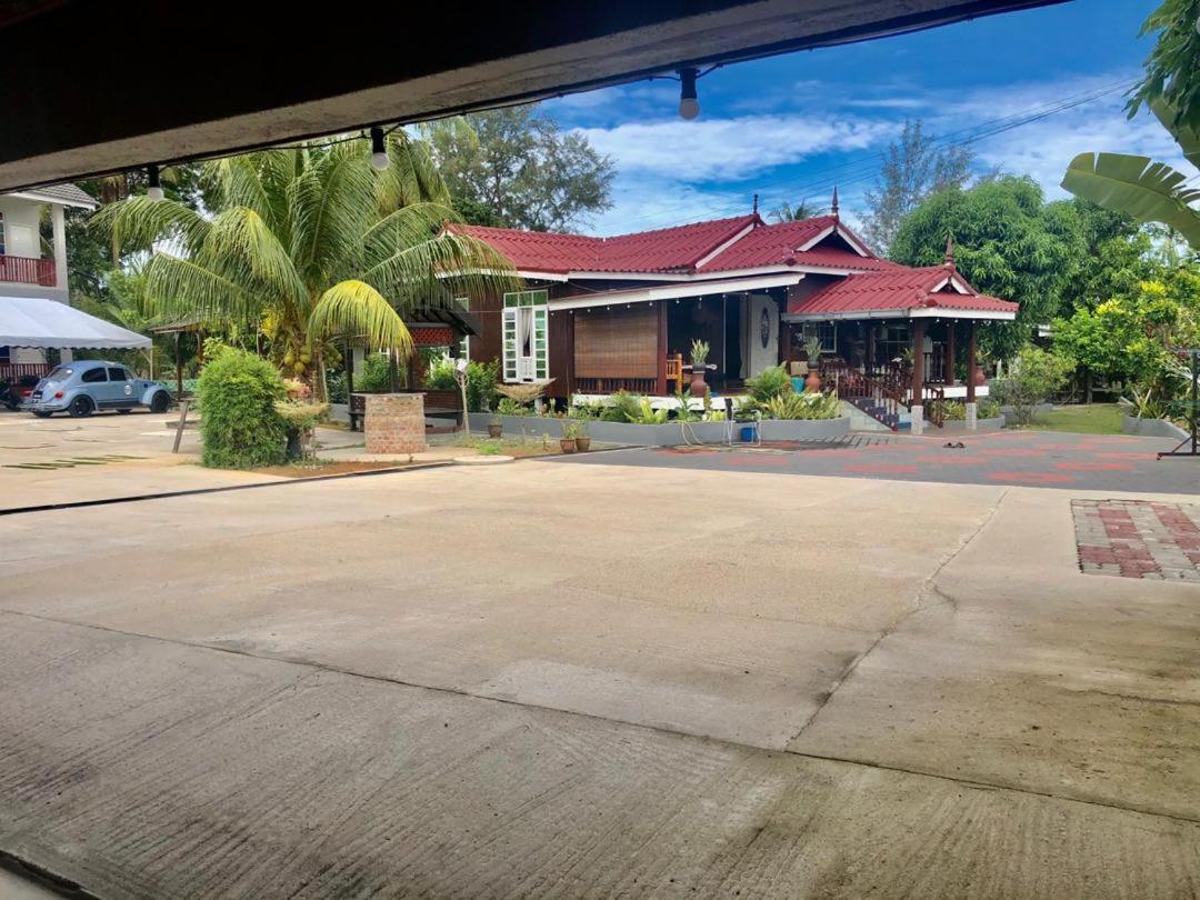 Lakse Inn Homestay Kampong Pengkalan Maras Zewnętrze zdjęcie