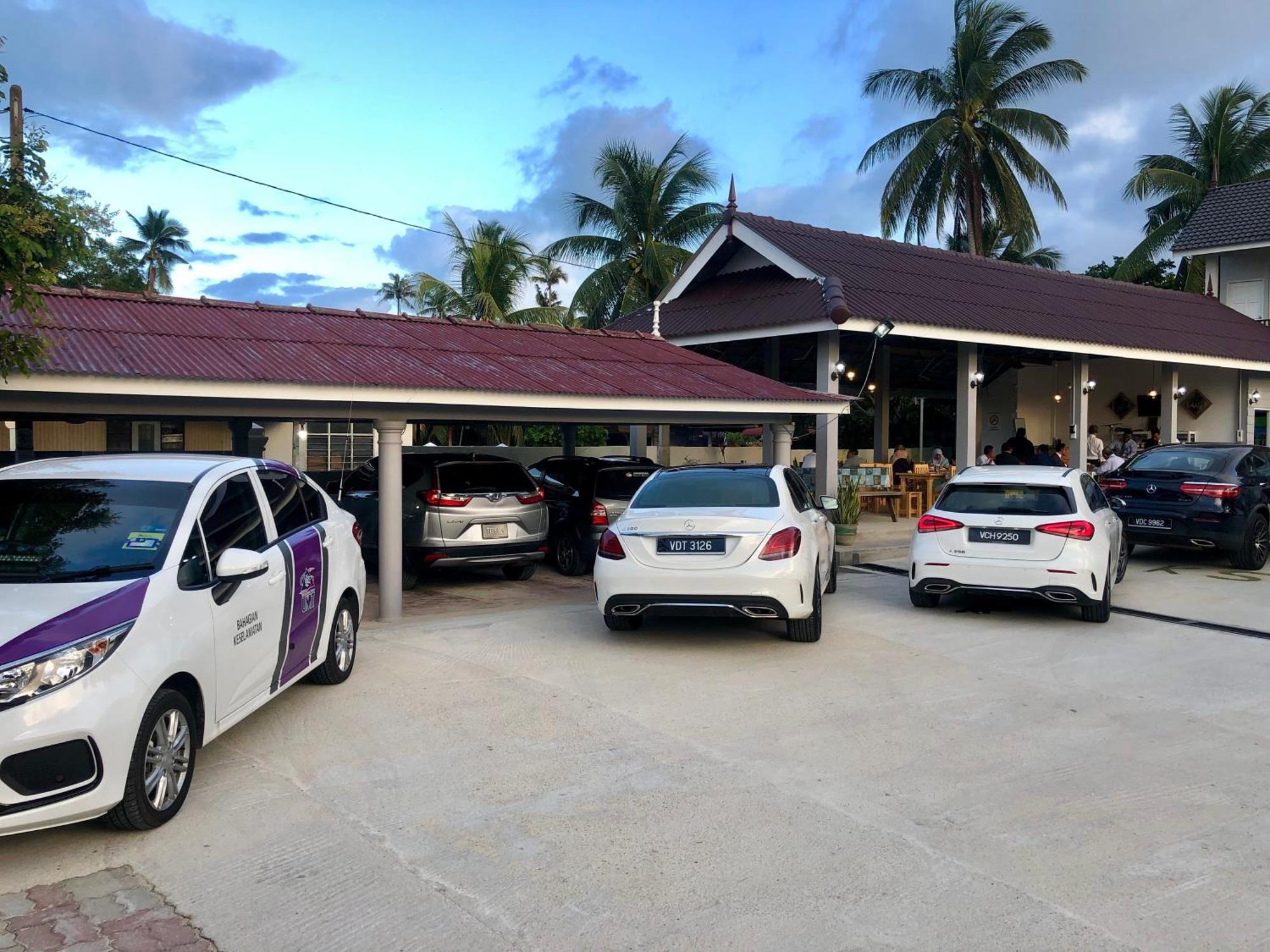 Lakse Inn Homestay Kampong Pengkalan Maras Zewnętrze zdjęcie